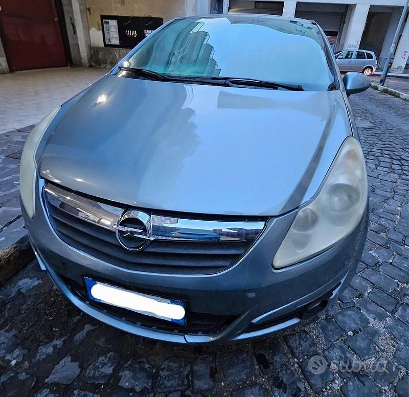 Usata Opel Corsa 45 CV (33 kW) 2003 Berlina