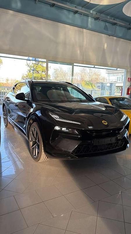 Nuova Lotus Eletre 330 kW (450 CV) 2026 Nero SUV
