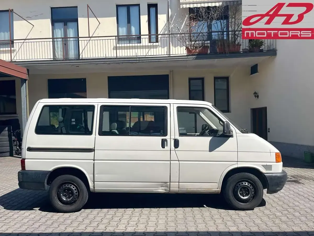 Usata VW Caravelle 68 CV (50 kW) 1998 Bianco Furgone