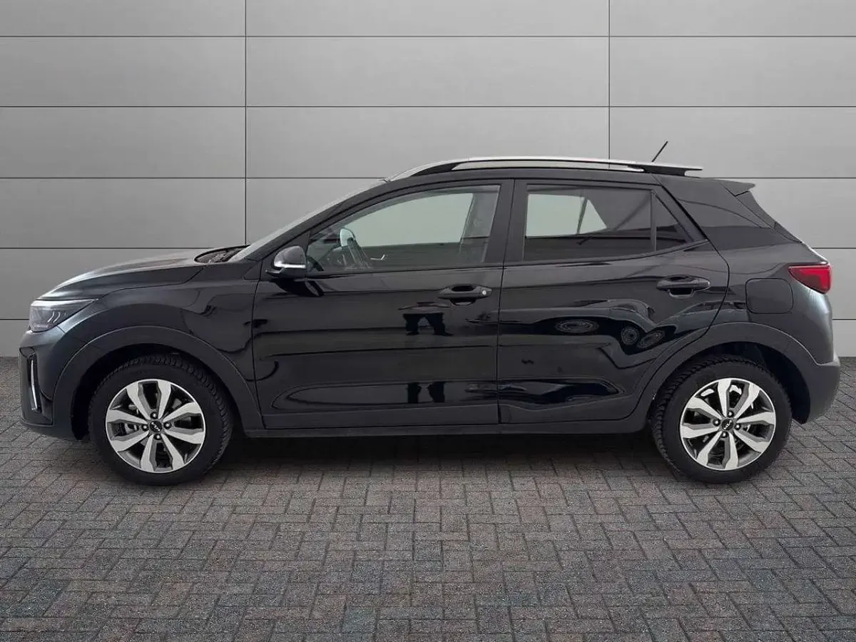 Usata Kia Stonic Style 84 CV (61 kW) 2023 Nero SUV
