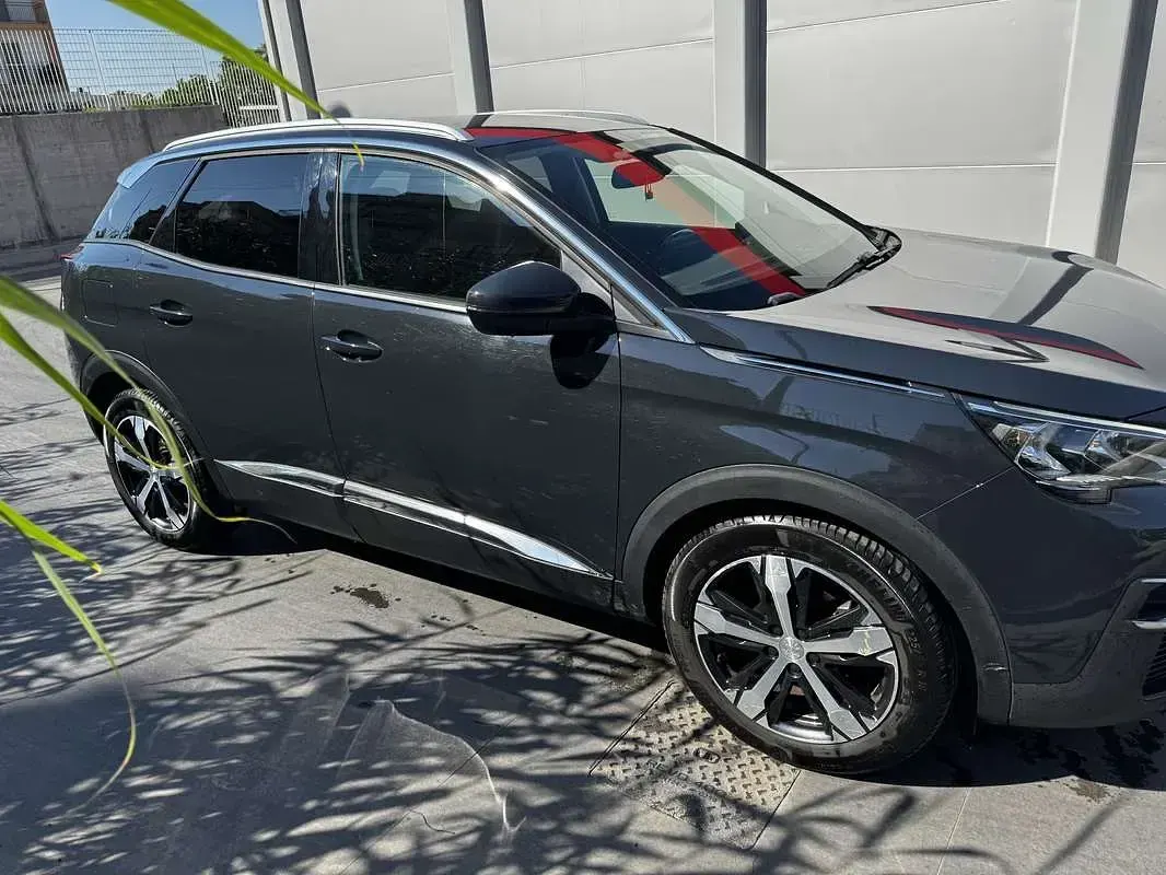 Usata Peugeot 3008 Allure 120 CV (88 kW) 2017 SUV