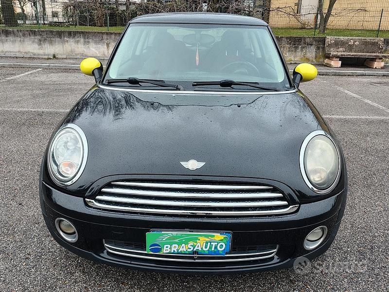 Usata Mini Cooper 75 CV (55 kW) 2012 Nero Utilitaria