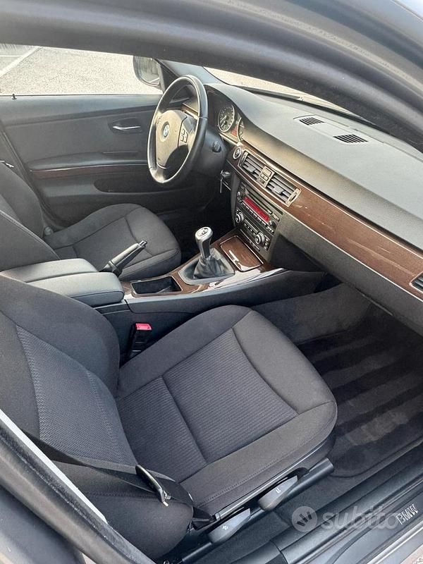 Usata BMW 320 177 CV (130 kW) 2009 Grigio Berlina