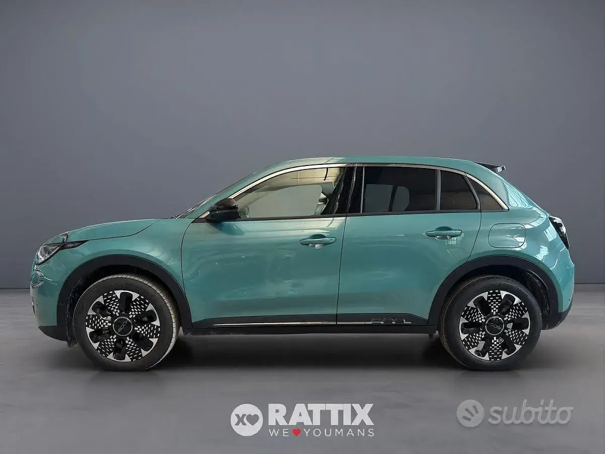 Nuova Fiat 600 La Prima 145 CV (106 kW) 2025 Bluazzurro SUV