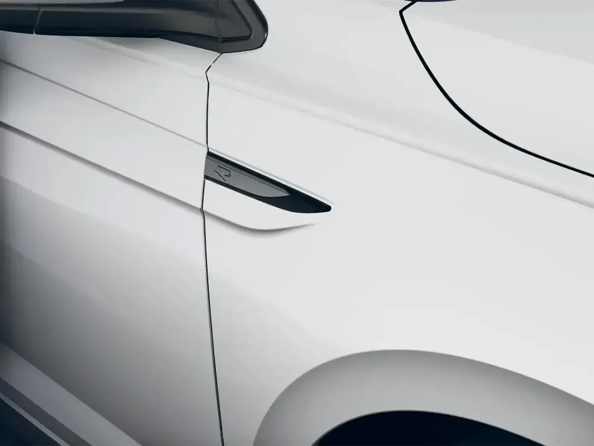 Nuova VW Polo R-line Plus 95 CV (69 kW) 2026 Bianco Utilitaria