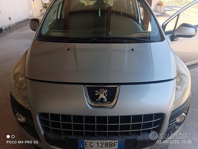Usata Peugeot 3008 110 CV (80 kW) 2012 Grigio Station wagon