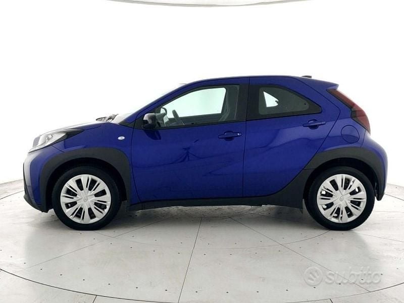 Usata Toyota Aygo X Active 72 CV (52 kW) 2025 Blu SUV