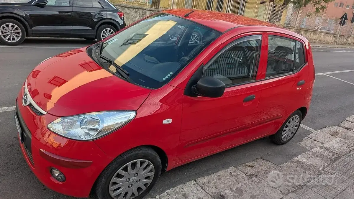 Occasion Hyundai i10 66 ch (48 kW) 2008 Rouge Citadine