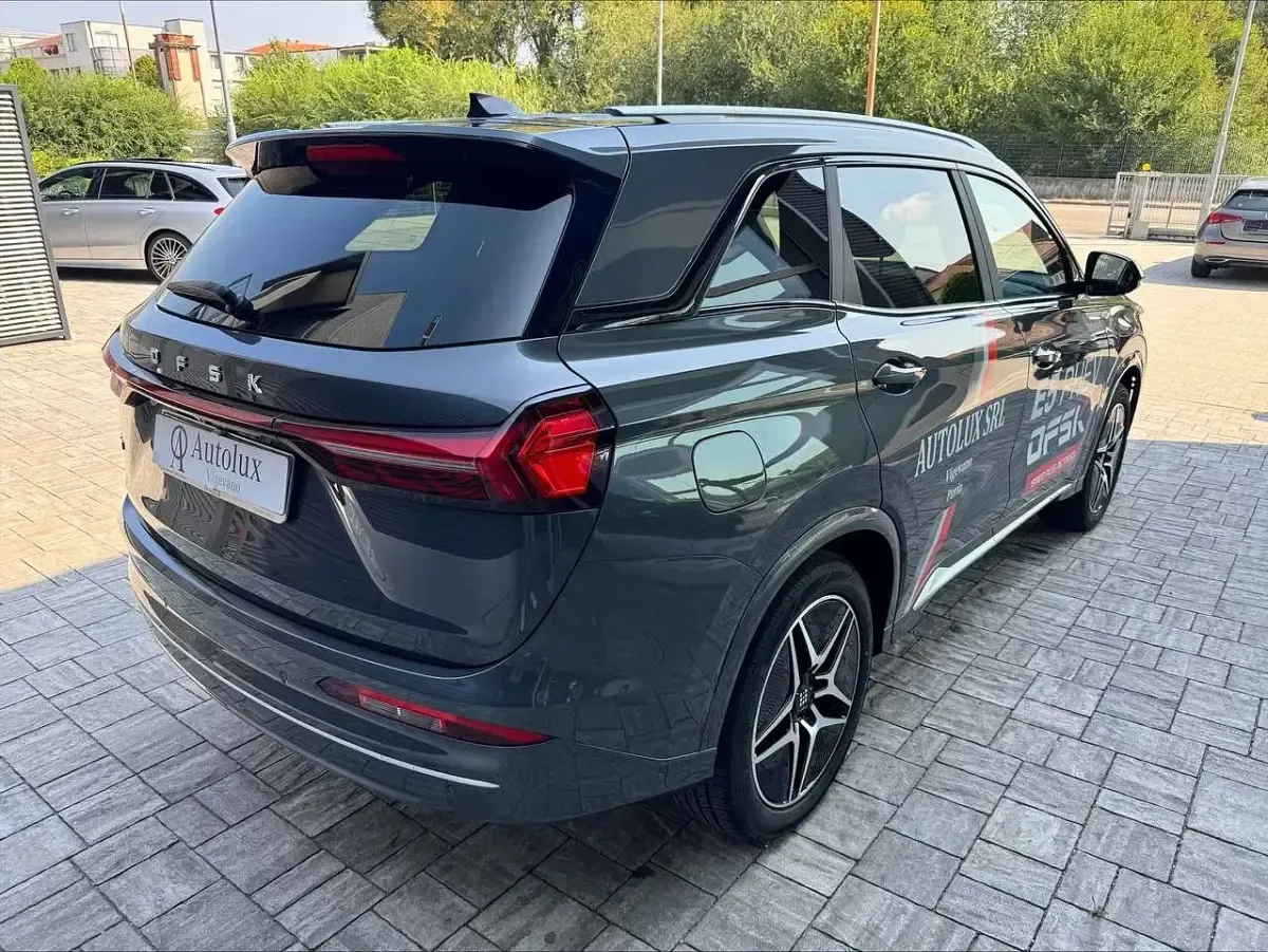 Usata DFSK E5 102 CV (75 kW) 2026 Grigio SUV