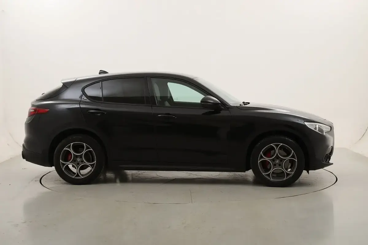 Usata Alfa Romeo Stelvio Sprint 190 CV (139 kW) 2022 SUV