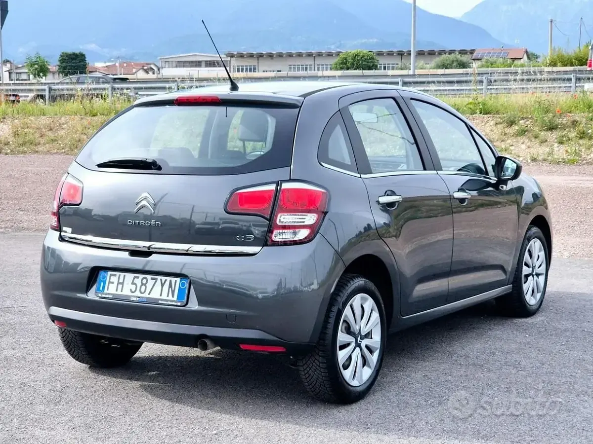 Usata Citroën C3 75 CV (55 kW) 2017 Grigio Berlina