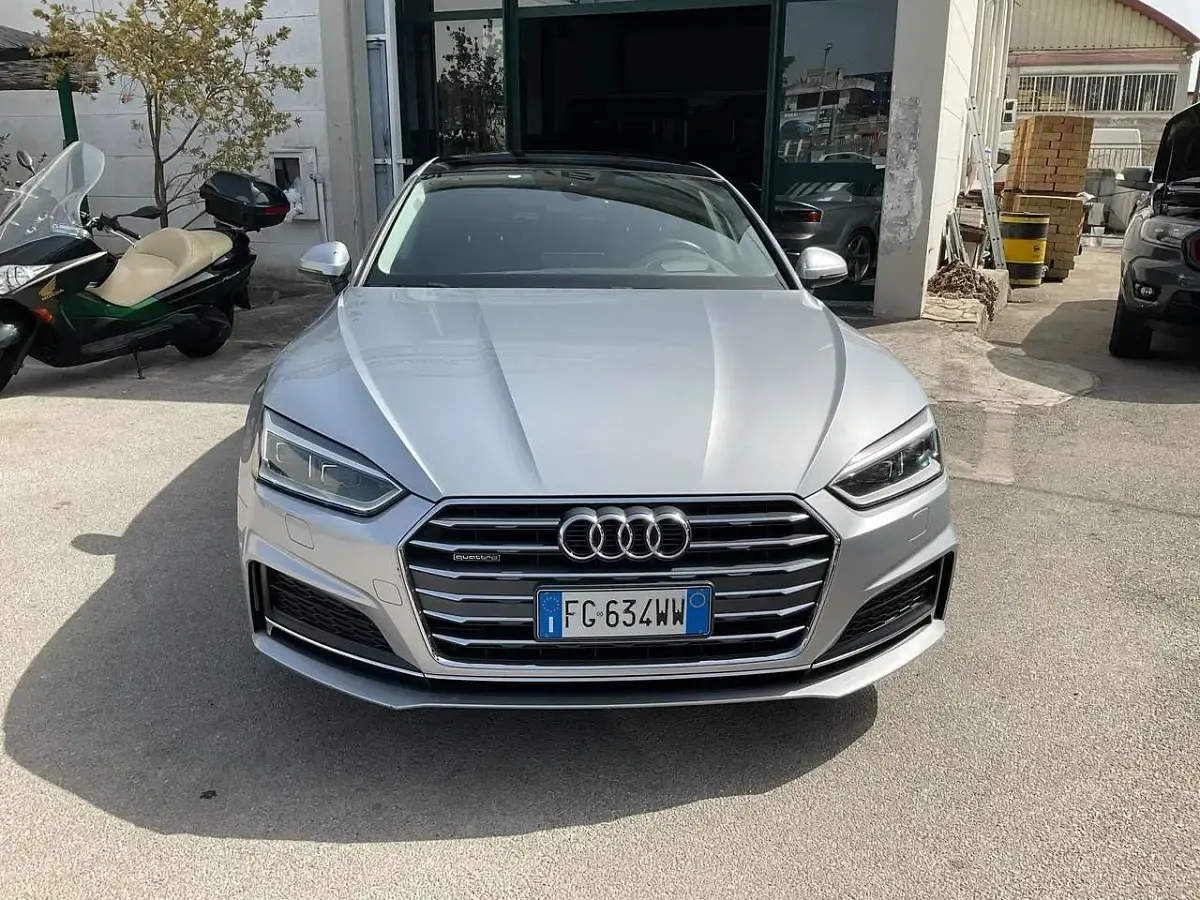 Usata Audi A5 Sportback S-Line 190 CV (139 kW) 2017 Argento Utilitaria