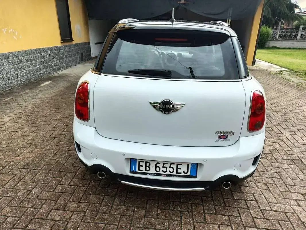 Usata Mini Cooper S Countryman 184 CV (135 kW) 2011 Bianco SUV