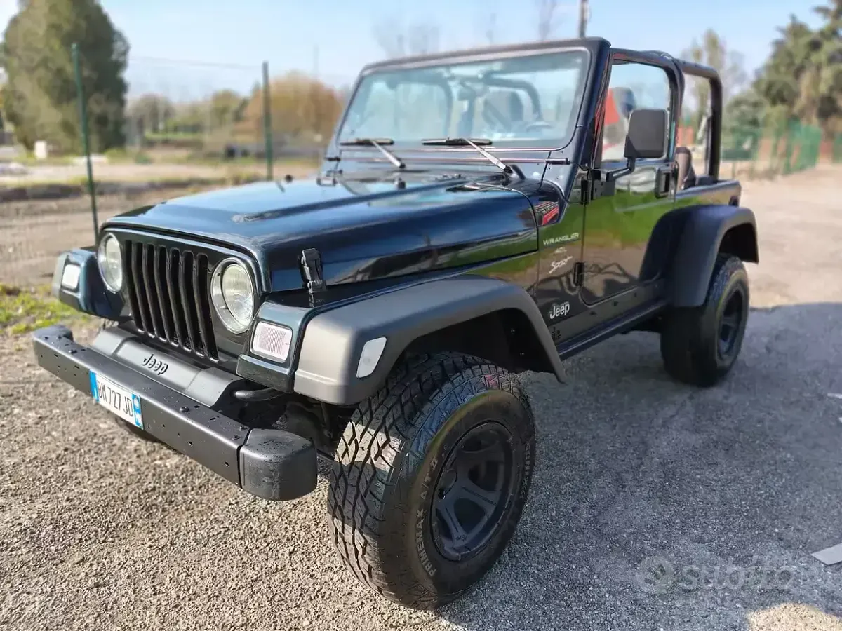 Usata Jeep Wrangler Sport 177 CV (130 kW) 2000 SUV