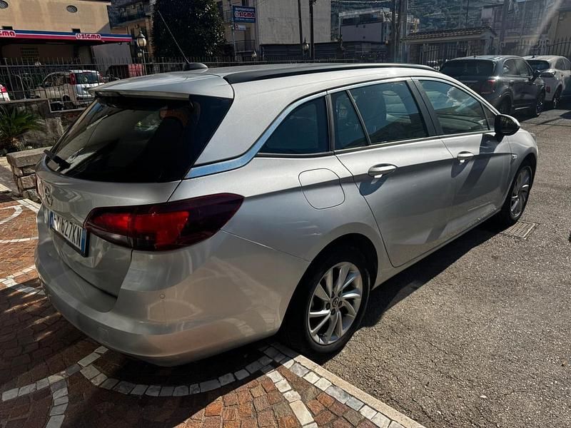 Usata Opel Astra Innovation 110 CV (80 kW) 2019 Argento Station wagon