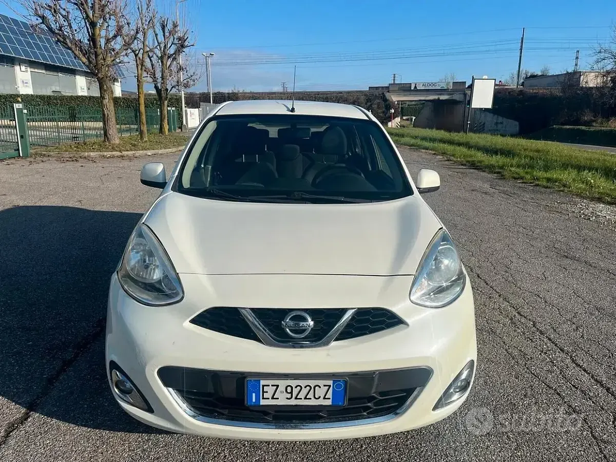 Begagnad Nissan Micra Tekna 80 HK (58 kW) 2015 Vit Halvkombi