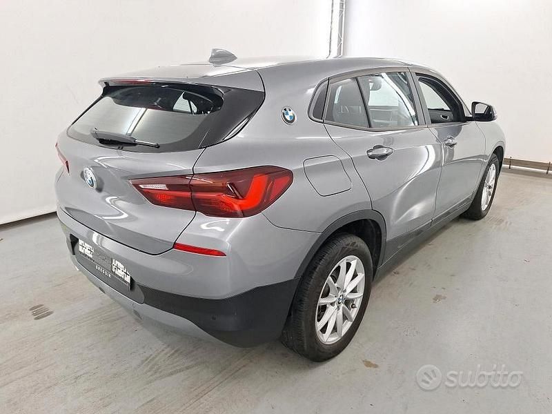 Begagnad BMW X2 Advantage 116 HK (85 kW) 2023 Grå SUV
