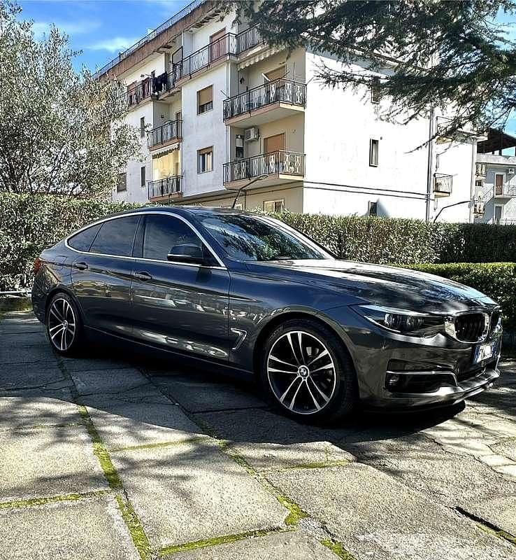 Usata BMW 318 Gran Turismo Luxury Line 150 CV (110 kW) 2019 Berlina
