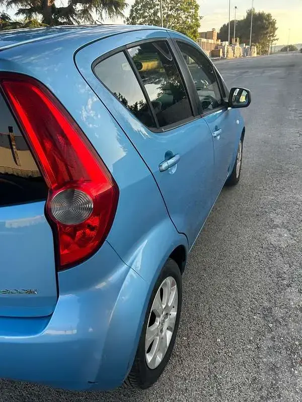 Usata Opel Agila Enjoy 65 CV (47 kW) 2011 Blu/azzurro Utilitaria
