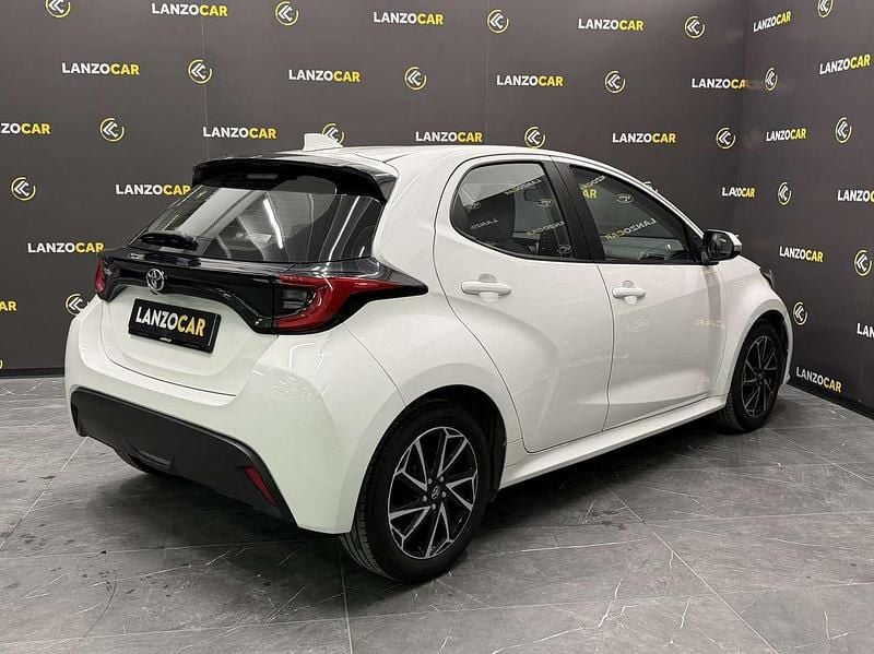 Usata Toyota Yaris Trend 72 CV (52 kW) 2022 Bianco Utilitaria