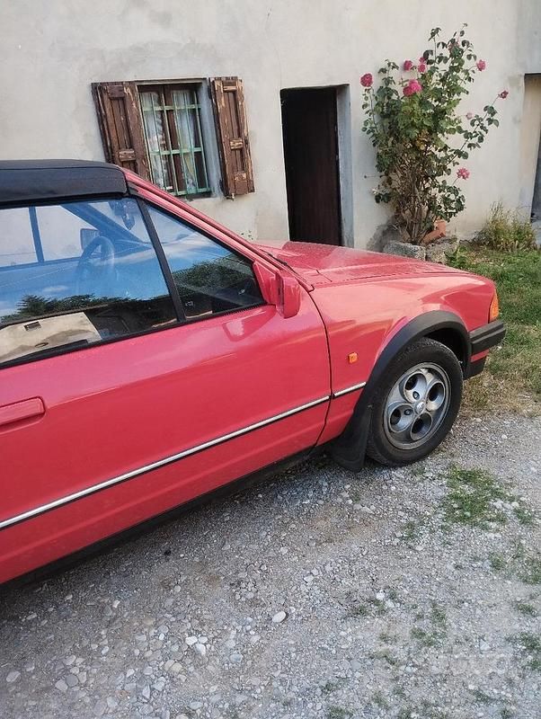 Begagnad Ford Escort Cabriolet 1985 Röd Cab