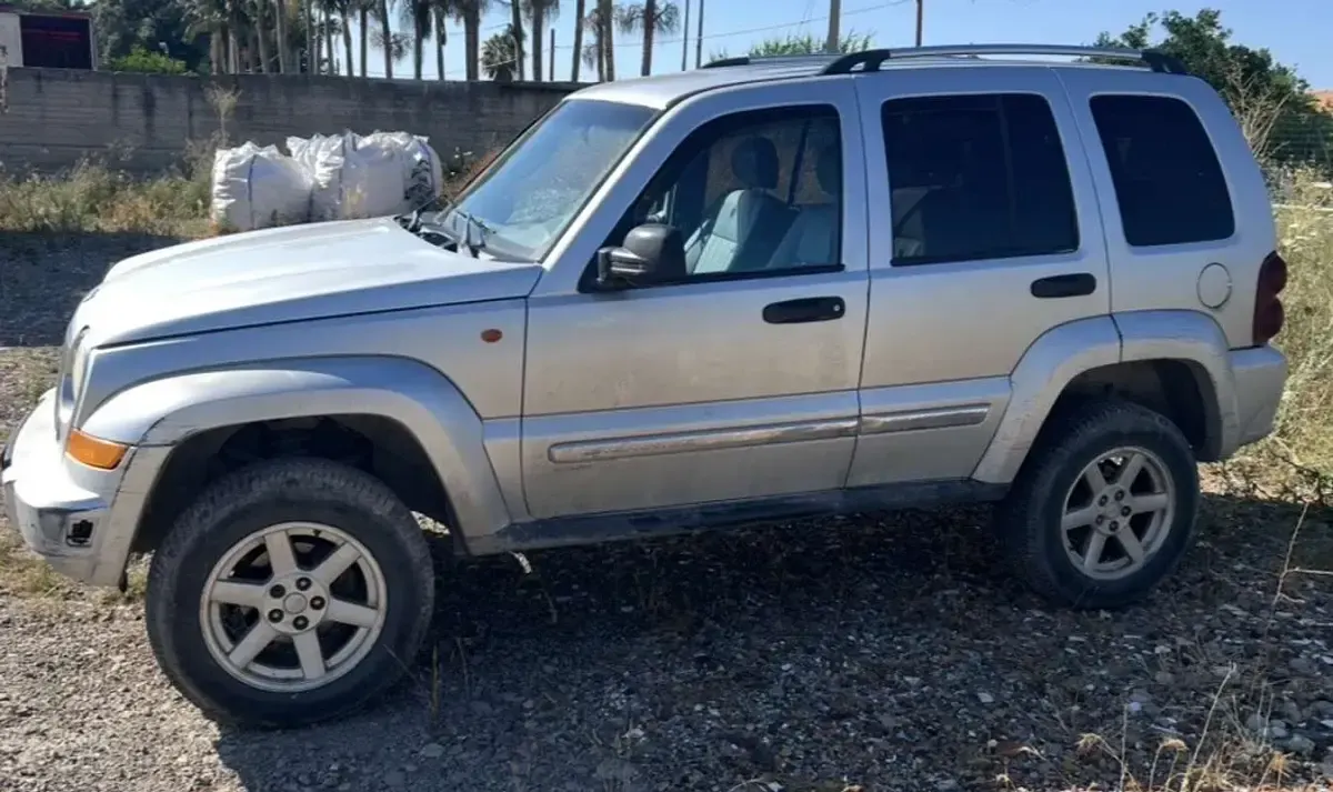 Usata Jeep Cherokee Limited 163 CV (119 kW) 2005 SUV