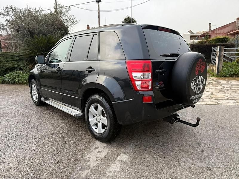 Usata Suzuki Grand Vitara 130 CV (95 kW) 2006 Nero SUV