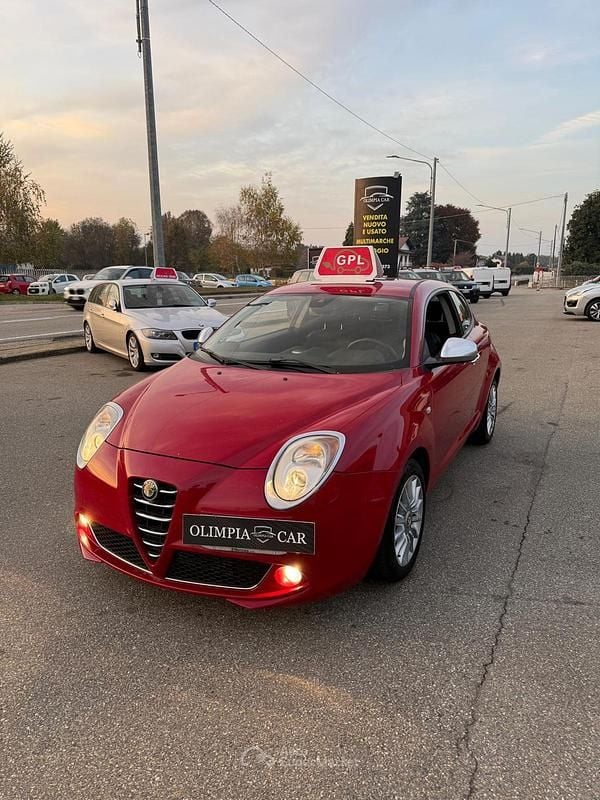 Usata Alfa Romeo MiTo 120 CV (88 kW) 2013 Rosso Utilitaria
