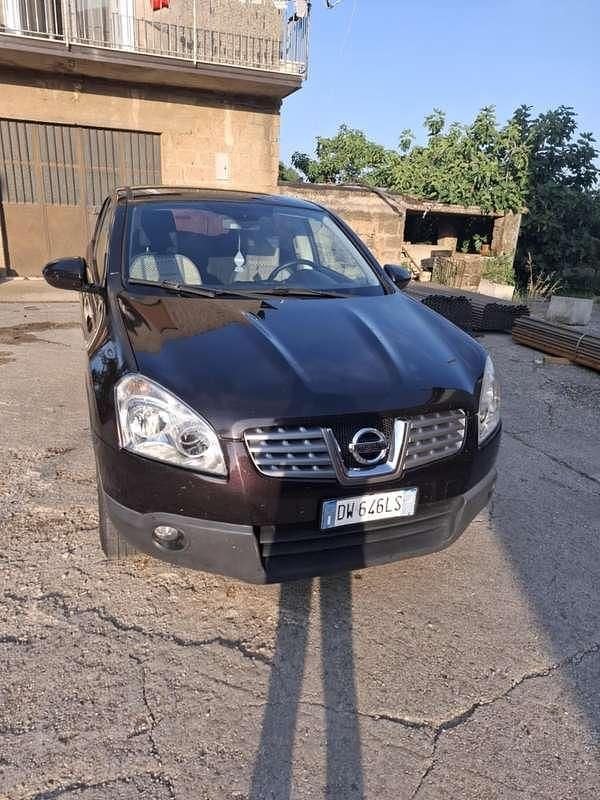 Usata 2009 Nissan Qashqai SUV | 3000 € (Ottimo prezzo) - Immagine 1/4