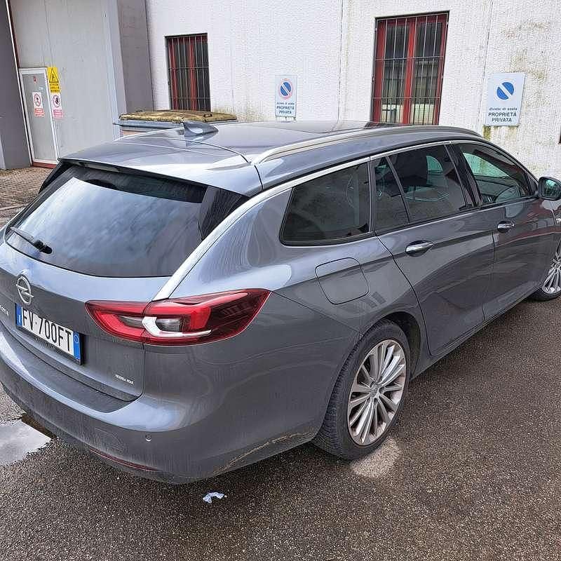 Usata Opel Insignia Business 136 CV (100 kW) 2019 Grigio Station wagon