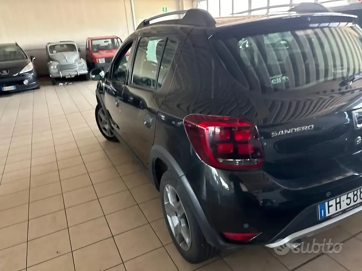 Usata Dacia Sandero 75 CV (55 kW) 2019 Nero Berlina