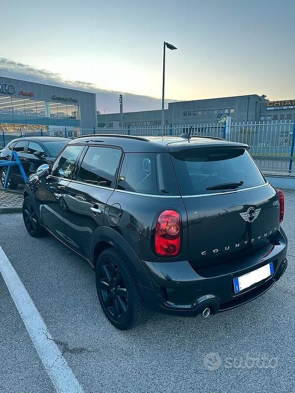 Usata Mini Cooper SD Countryman 143 CV (105 kW) 2015 Marrone SUV