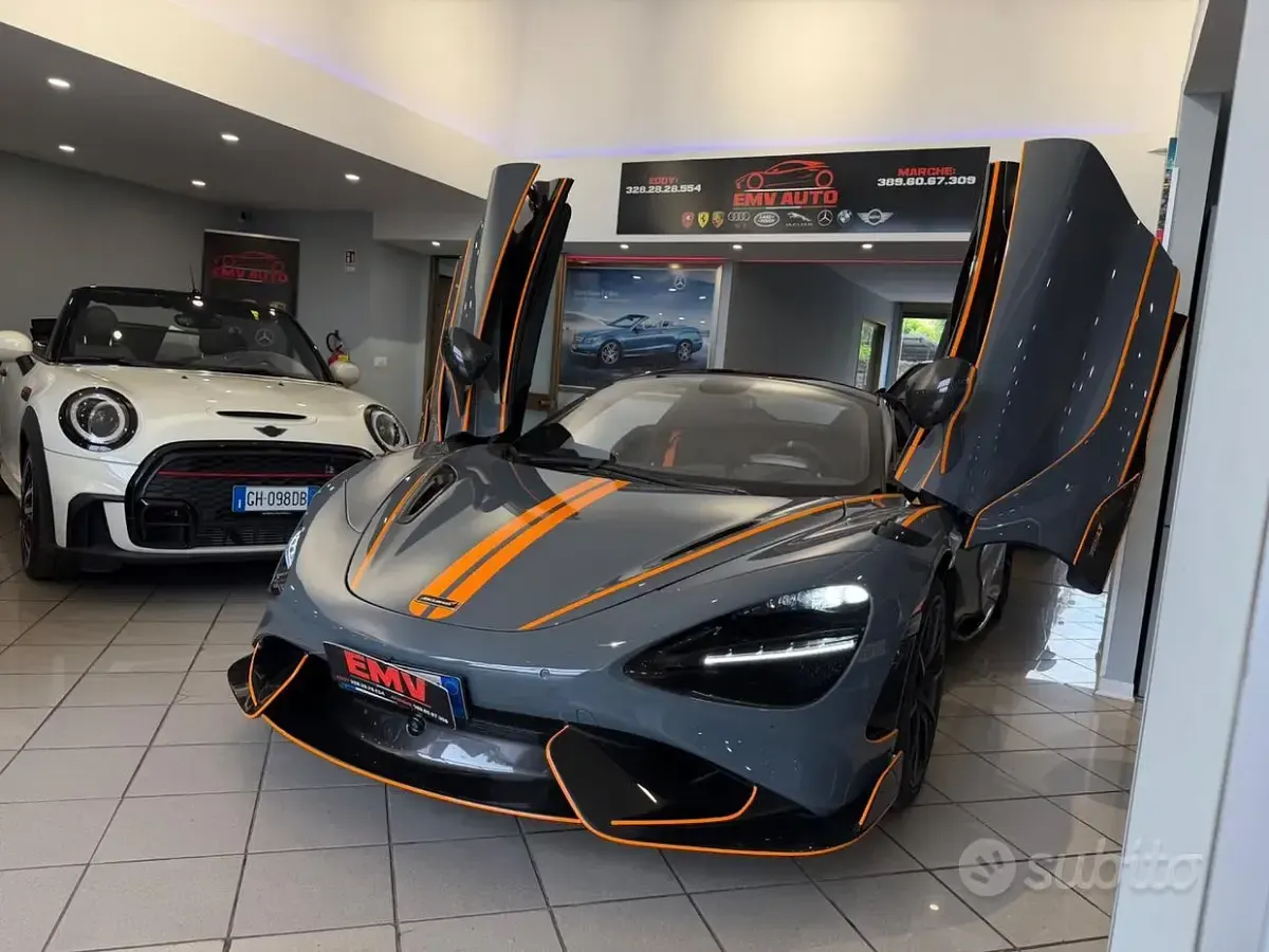 Usata McLaren 765LT 726 CV (533 kW) 2022 Grigio Cabrio