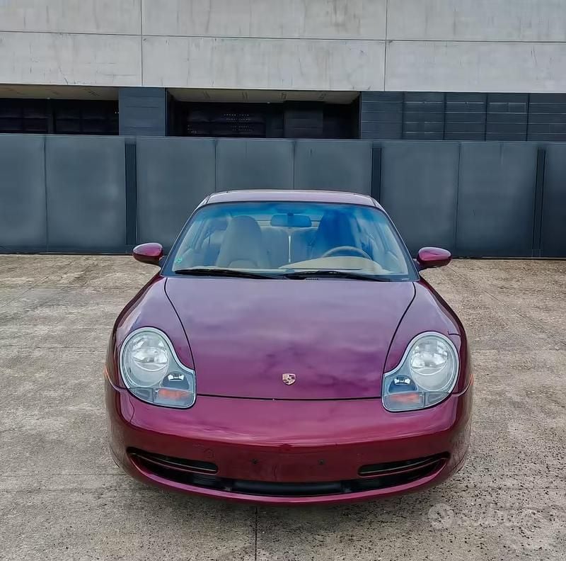 Usata Porsche 911 Carrera 300 CV (220 kW) 1999 Rosso Coupé
