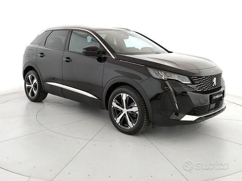 Usata Peugeot 3008 Allure 130 CV (95 kW) 2022 Nero SUV