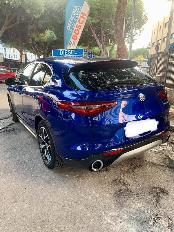 Usata Alfa Romeo Stelvio 201 CV (147 kW) 2020 Blu SUV