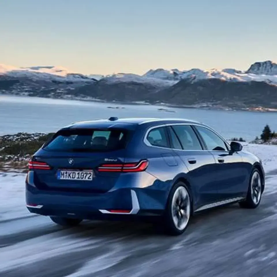 Usata BMW i5 M Sport 150 kW (204 CV) 2024 Argento Berlina