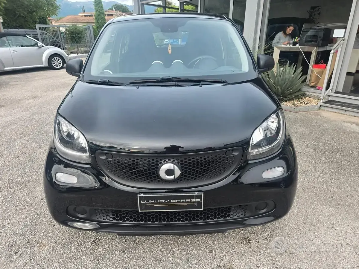 Usata Smart ForFour Passion 71 CV (52 kW) 2019 Nero Utilitaria