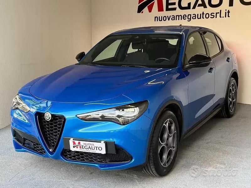 Usata Alfa Romeo Stelvio Sprint 160 CV (117 kW) 2024 Blu SUV