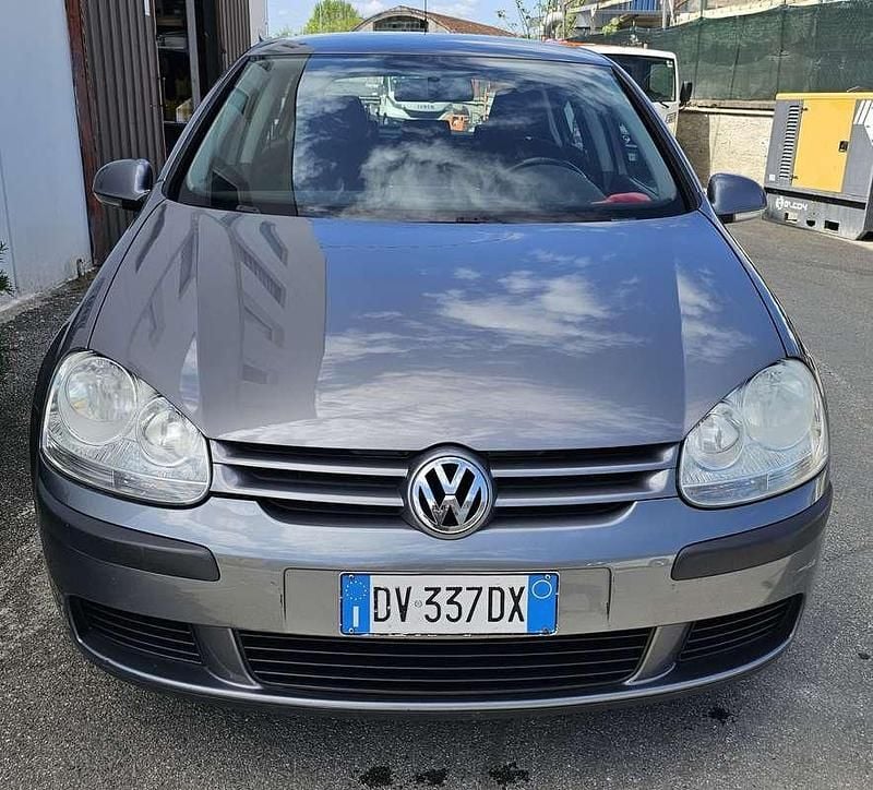 Usata VW Golf VI Comfortline 105 CV (77 kW) 2009 Grigio Utilitaria