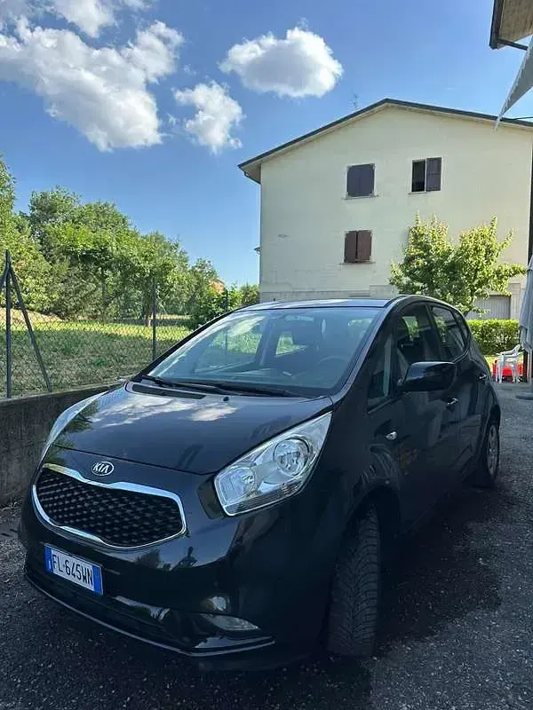 Usata Kia Venga 90 CV (66 kW) 2017 Utilitaria