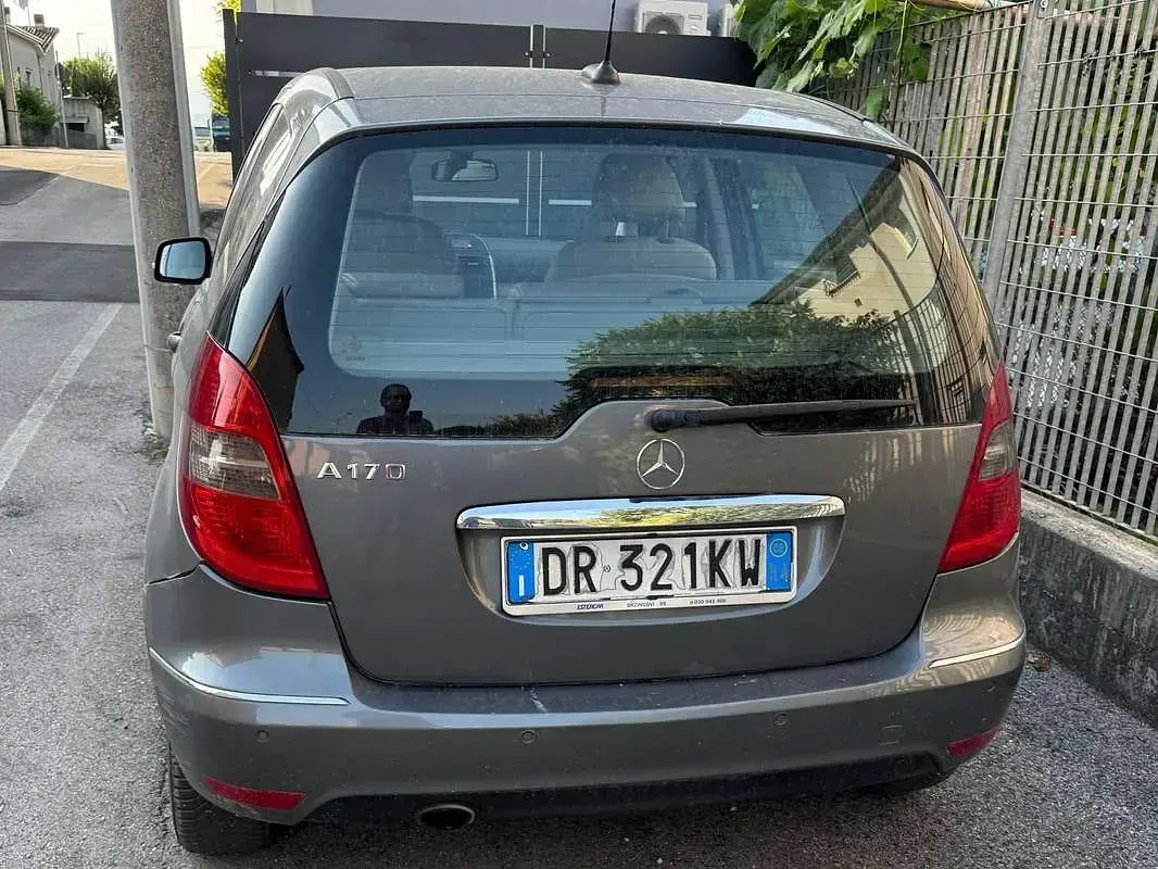 Usata Mercedes A170 116 CV (85 kW) 2008 Grigio Monovolume
