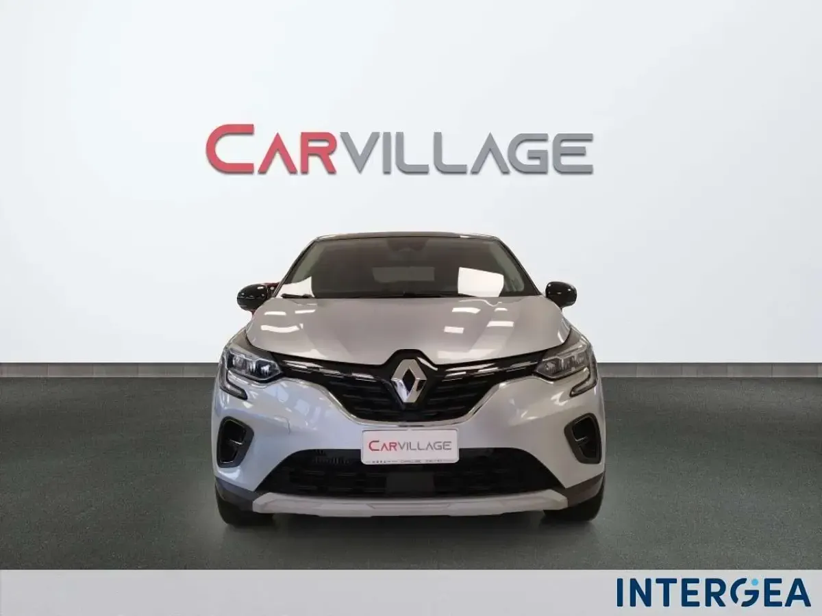 Usata Renault Captur Techno 91 CV (66 kW) 2024 Grigio SUV