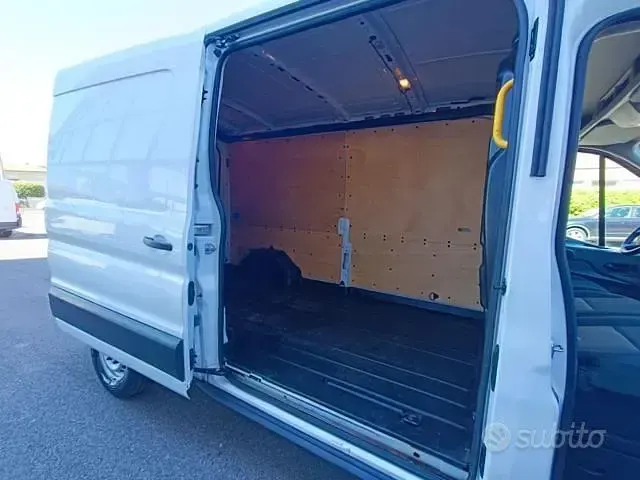 Usata Ford Transit 131 CV (96 kW) 2018 Bianco Furgone