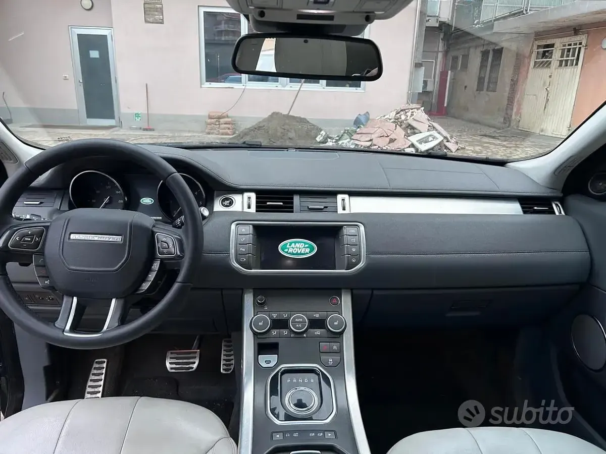 Usata Land Rover Range Rover evoque 179 CV (131 kW) 2017 Blu Station wagon