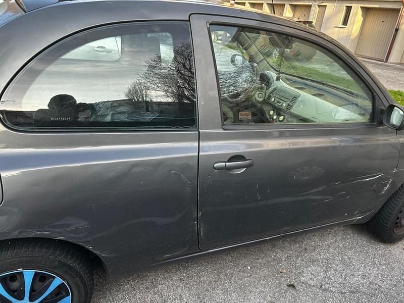 Usata Nissan Micra 2006 Grigio Utilitaria