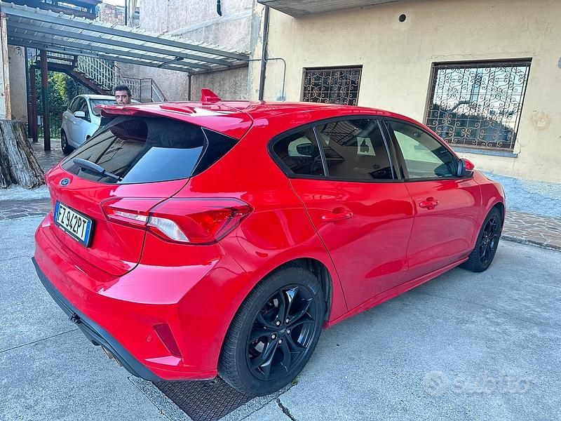 Usata Ford Focus ST-Line 125 CV (91 kW) 2019 Rosso Berlina