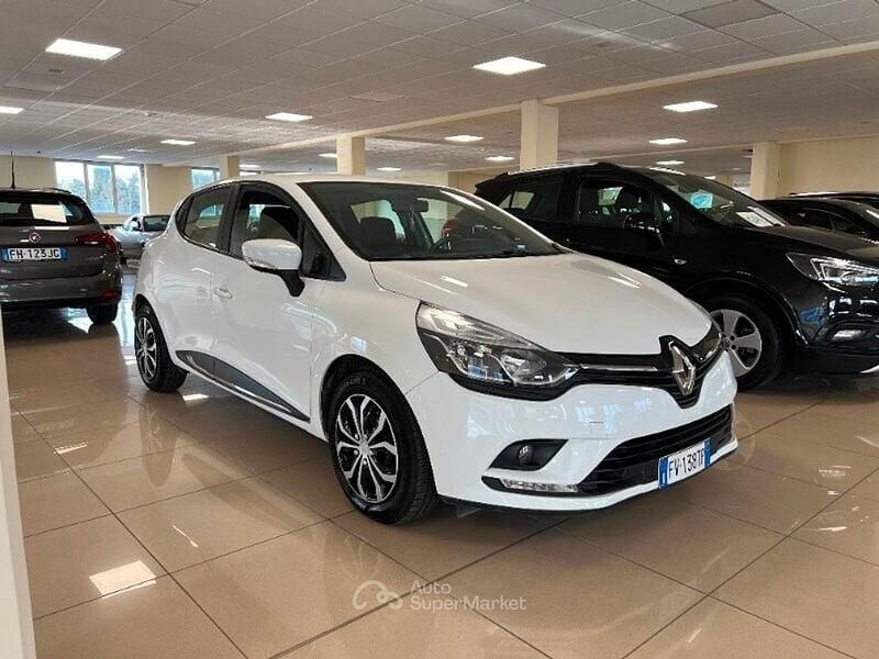 Usata Renault Clio IV Business 90 CV (66 kW) 2019 Bianco Berlina