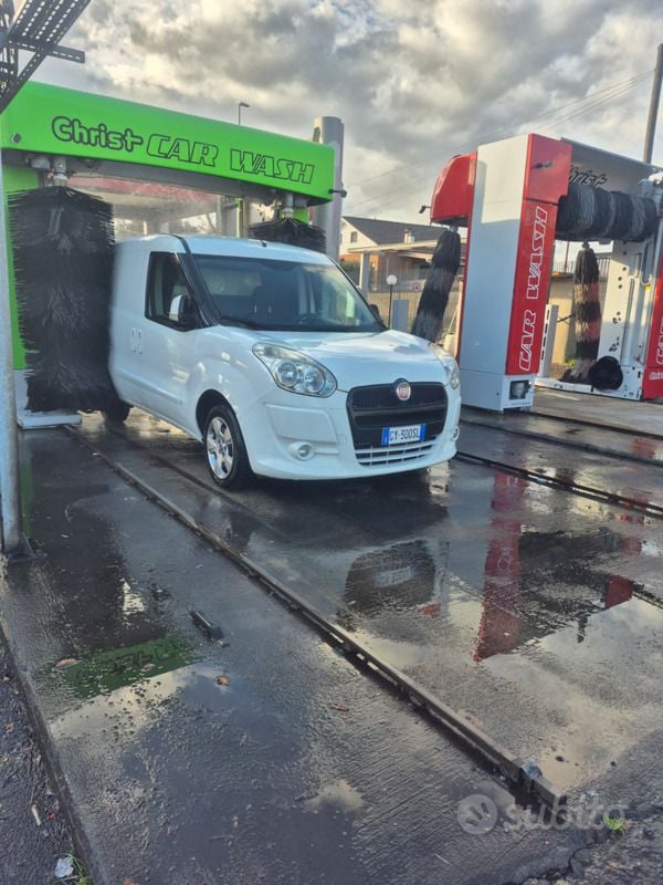 Bianco Usata 2012 Fiat Doblò Monovolume | 6000 € (Buon prezzo) - Immagine 1/4