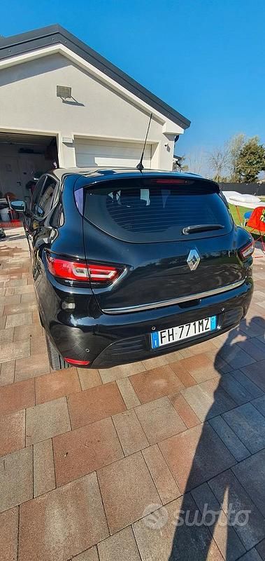 Usata Renault Clio IV 90 CV (66 kW) 2017 Nero Utilitaria